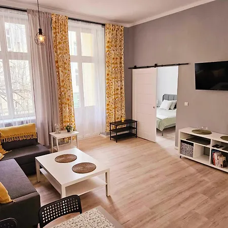 Ferienwohnung Justinrent 2 Legnica Exterior foto