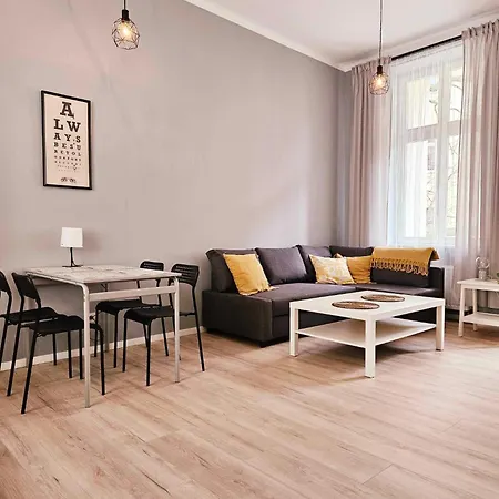 Ferienwohnung Justinrent 2 Legnica Exterior foto